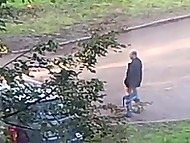 Guy records from his apartment middle-aged neighbor staying and jerking in the street